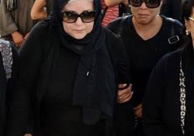 ناهد السباعي تكشف موقف إنساني جمعها بدلال عبدالعزيز وتدعو لها