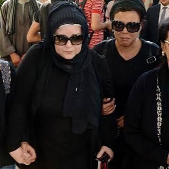 ناهد السباعي تكشف موقف إنساني جمعها بدلال عبدالعزيز وتدعو لها