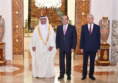  البرلمان العربي يمنح الرئيس المصري "وسام القائد"
