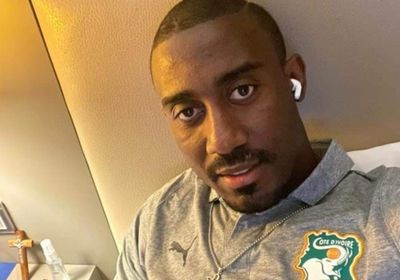 أكا ينضم لمعسكر الأفيال وسط اهتمام إعلامي في كوت ديفوار