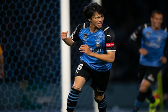 كاواساكي يهزم يوكوهاما ويعزز صدارته للدوري الياباني