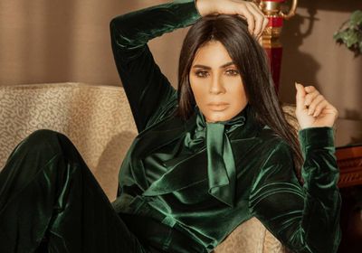 نجلاء بدر تتلقى الجرعة الأولى من لقاح فيروس كورونا