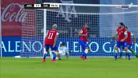 الأرجنتين تتعادل مع تشيلي في تصفيات كأس العالم