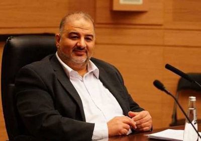 إعلامي سعودي يكشف تفاصيل ازدواجية منصور عباس