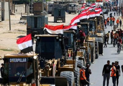 آليات مصرية تصل غزة للمساهمة في إعمار القطاع (صور)