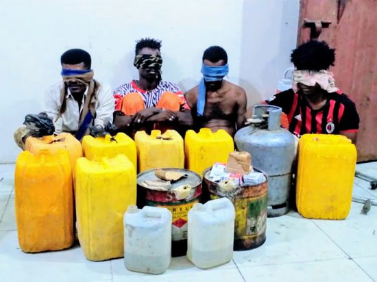 يديره 3 متهمين.. مداهمة مصنع خمور في الممدارة