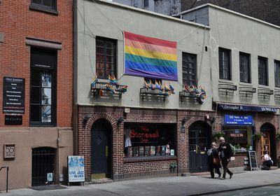 "البنتاغون" ترفض رفع رايات المثليين على منشآتها