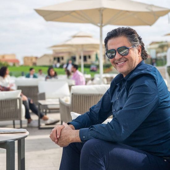 بالفيديو.. راغب علامة يحتفل بعيد ميلاده وسط أصدقائه