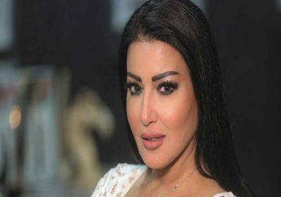 سمية الخشاب توجه رسالة طريفة لفيروس كورونا