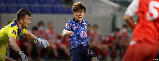 اليابان تهزم طاجيكستان برباعية في التصفيات الآسيوية