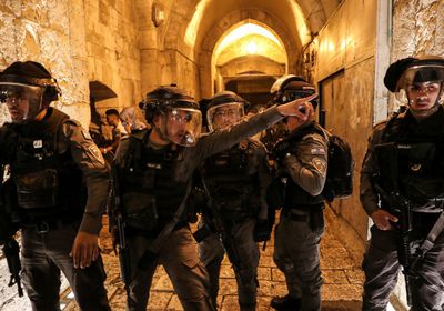 "عصير كوكتيل" يدفع الشرطة الإسرائيلية للقبض على فلسطيني