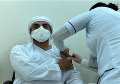 الصحة الإماراتية تقدم 63,984 جرعة من لقاح كورونا