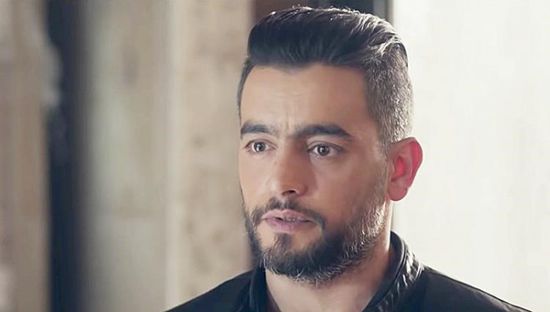 بعد 20 عامًا.. هاني سلامة يكشف حقيقة الجزء الثاني من "السلم والثعبان"