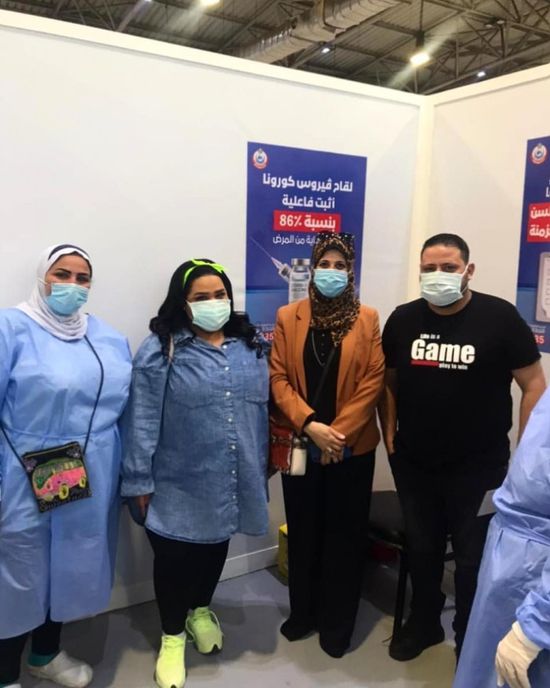 شيماء سيف تتلقى لقاح فيروس كورونا