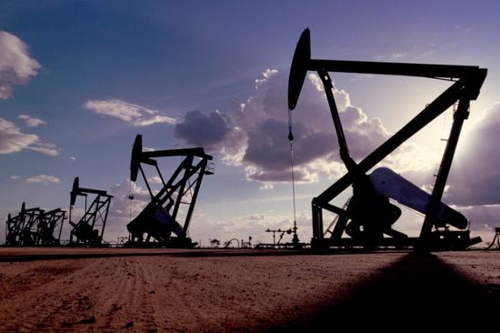  النفط يتراجع 0.5 %.. برنت يسجل 71.86 دولارًا للبرميل ‏ ‏