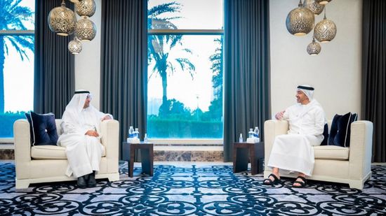 وزير الخارجية الإماراتي يستقبل أمين عام مجلس التعاون الخليجي 