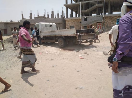 إرهابي يستهدف شاحنة نقل للقوات الجنوبية بأبين