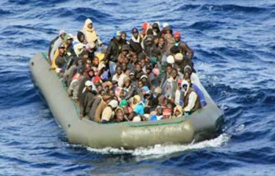 السواحل الليبية توقف 439 مهاجرًا غير شرعي