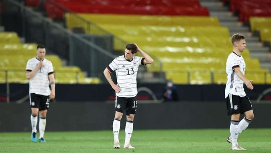 هوفمان سيبقى مع المنتخب الألماني رغم الإصابة
