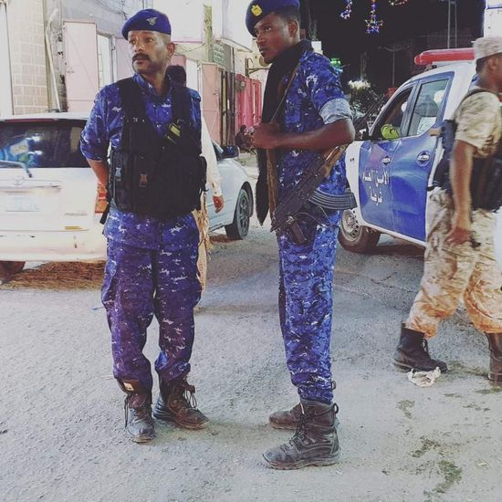 لليوم الثالث.. حملة أمنية تُحاصر المشبوهين في الشحر  