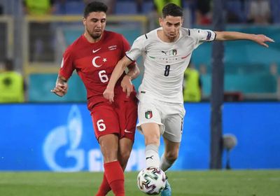 جورجينيو يشبه منتخب إيطاليا بتشيلسي الإنجليزي