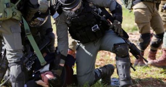 الاحتلال الإسرائيلي يعتقل شابا من بيت لحم