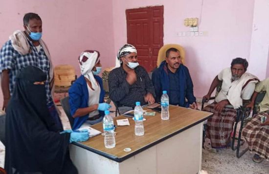 صرف الحوالات النقدية الطارئة للمستفيدين بقلنسية