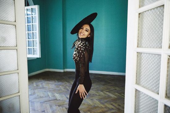 بالأبيض والأسود.. سلمى أبو ضيف تخضع لجلسة  تصوير جديدة