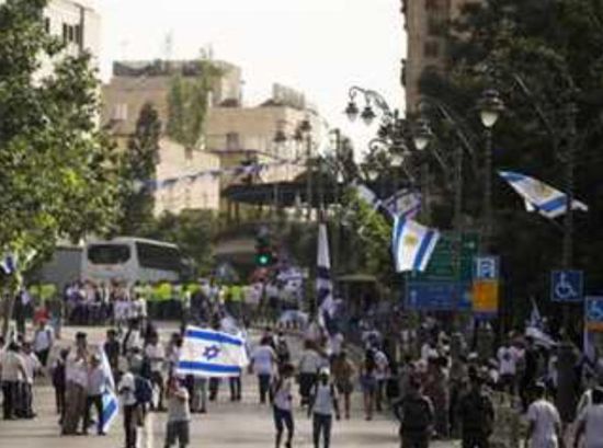  وسط تكثيف أمني.. إسرائيليون ينظمون مسيرة الأعلام بالقدس المحتلة
