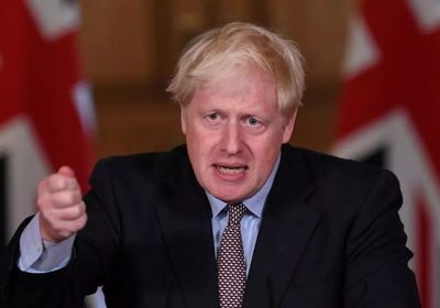 رئيس وزراء بريطانيا يدعو مواطنيه لتلقي لقاح كورونا