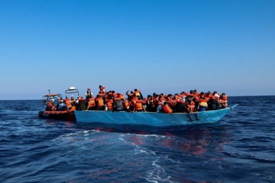  خفر السواحل الليبي ينقذ 338 مهاجرًا غير شرعي