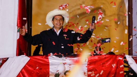 فوز بيدرو كاستيليو في انتخابات بيرو الرئاسية
