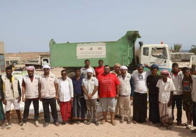 الإمارات تُغيث أحد مراكز حديبو بمساعدات جديدة (صور)