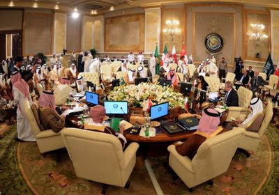 وزراء خارجية الخليج يستنكرون تهريب السلاح الإيراني للحوثيين
