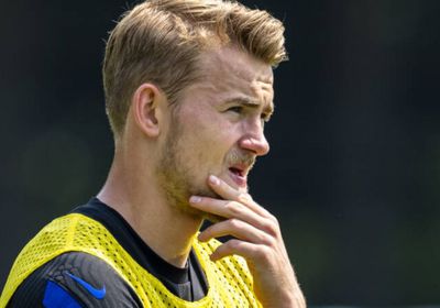 دي ليخت جاهز للمشاركة أمام النمسا في يورو 2020