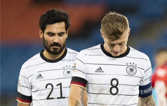 نجما ألمانيا يفكران في الاعتزال الدولي