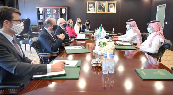 ليندركينج وآل جابر يبحثان الجهود الدولية لوقف النار