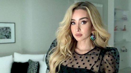 هكذا احتفلت هنا الزاهد بخروج والدتها من المستشفى (صور)