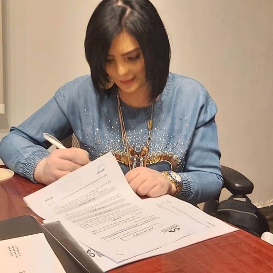 بالصور.. حورية فرغلي تتعاقد على بطولة "أيام وبنعيشها"