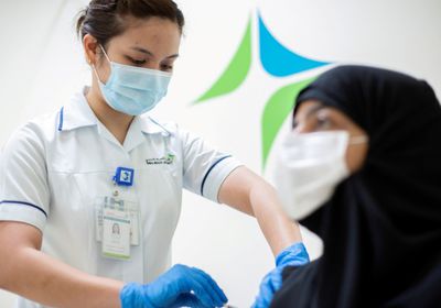 الإمارات تقدم 113,513 جرعة جديدة من لقاح كورونا