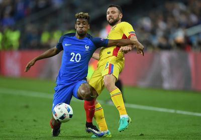 نجم فرنسا يغادر معسكر المنتخب لهذا السبب