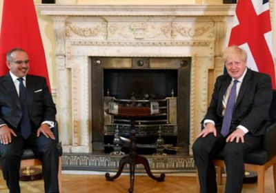 ولي العهد البحريني يبحث مع رئيس الوزراء البريطاني أطر التعاون الثنائي