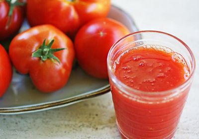 علاقة عصير الطماطم بخفض الكولسترول