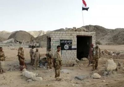 الشعيبي: أعلام تنظيم القاعدة الإرهابي تعلو نقاط الإخوان بشبوة
