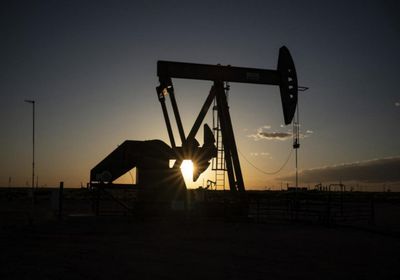 أسعار النفط ترتفع وتسجل رابع مكاسبها الأسبوعية