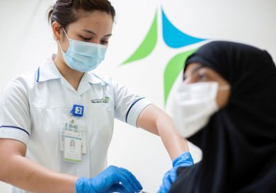  الإمارات تقدم 130,478 جرعة جديدة من لقاح كورونا