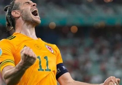 جاريث بيل يقود منتخب ويلز أمام إيطاليا