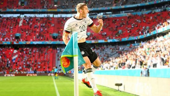 أسطورة ألمانيا يشيد بقاهر البرتغال