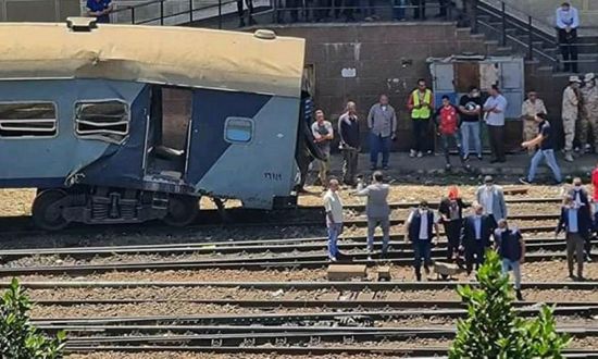 3 وفيات و40 إصابة في حادث قطار الأسكندرية بمصر