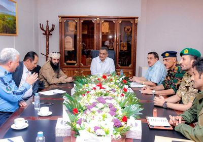 في أسبوع.. ترخيص 1422 سيارة بالعاصمة عدن